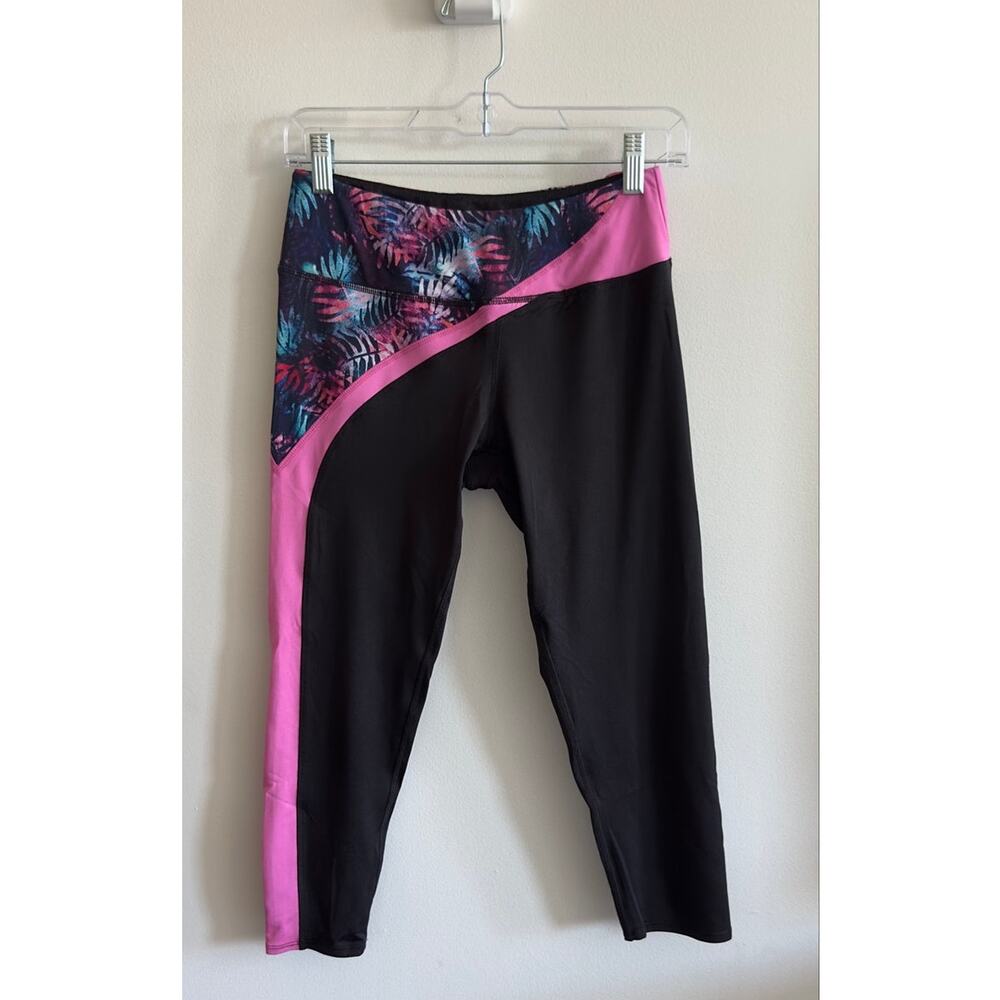Jessica Simpson -  The Warm Up, Women's Black/Pink Capri Leggings Size Medium